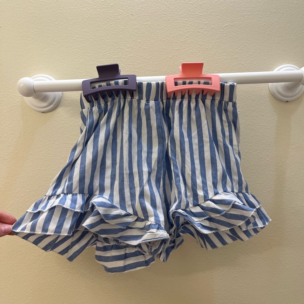 GIRLS 9Y RUFFLED SHORTS